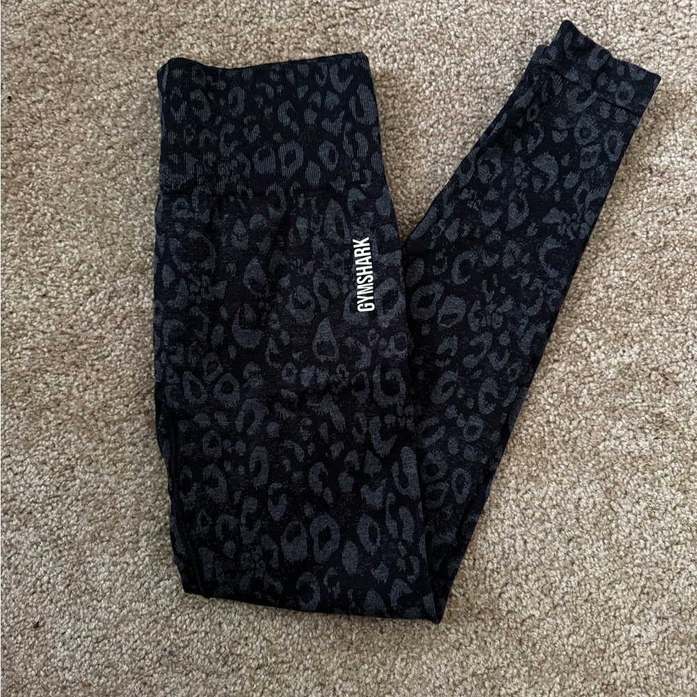 Gymshark Black&Charcoal Leopard Pattern Leggings